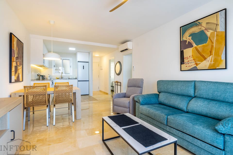 Kitchen or kitchenette,Living room,Dining area