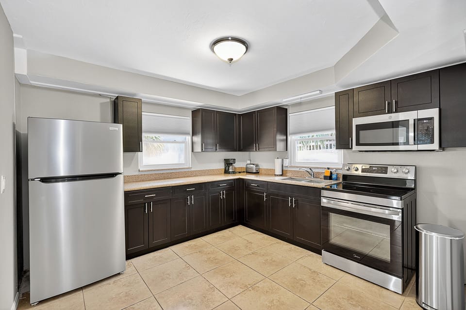 Apartment, 3 Bedrooms, Non Smoking, Private Pool | Private kitchen | Toaster, highchair