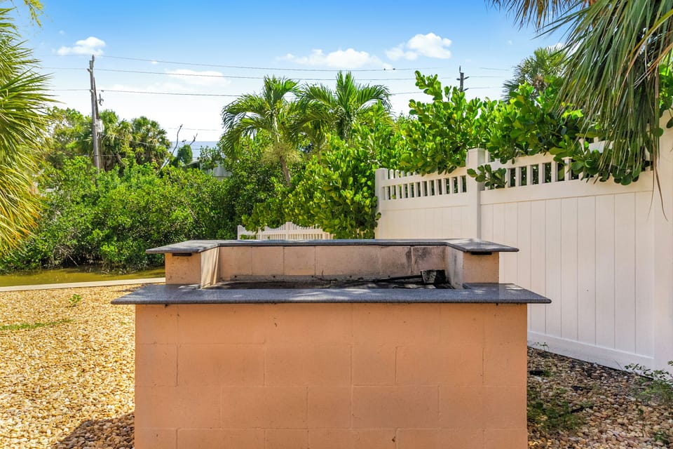 BBQ/picnic area