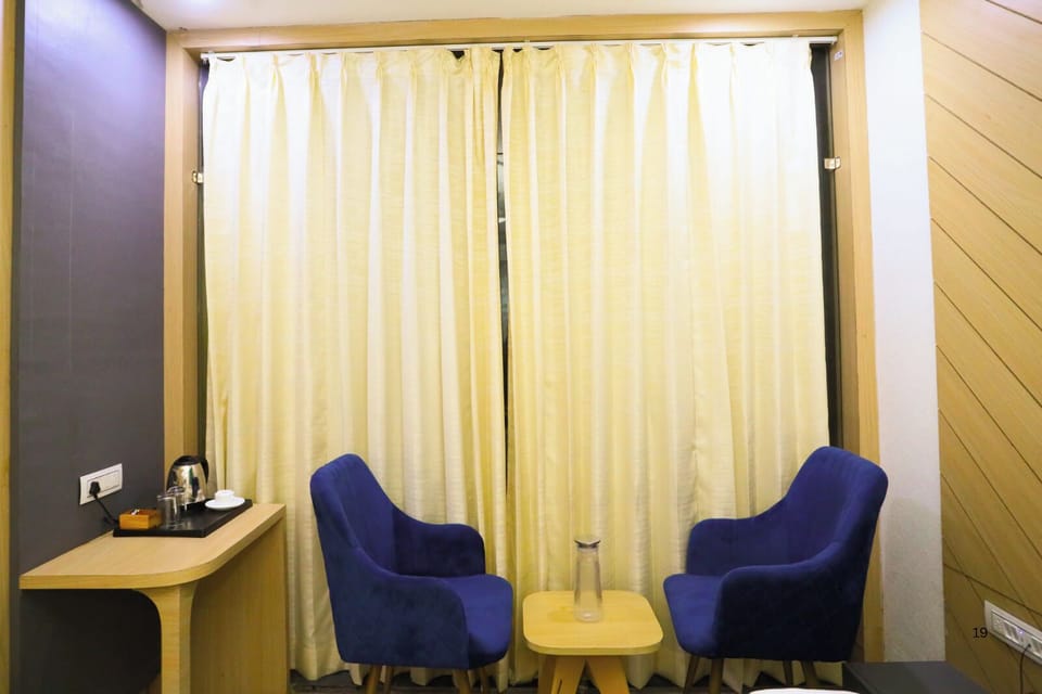 Superior Double Room, 1 King Bed, City View | Desk, laptop workspace, free WiFi