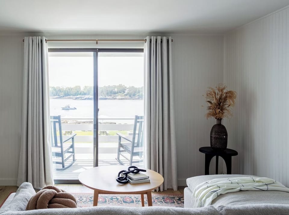 Step onto the balcony and savor breezy waterfront mornings.