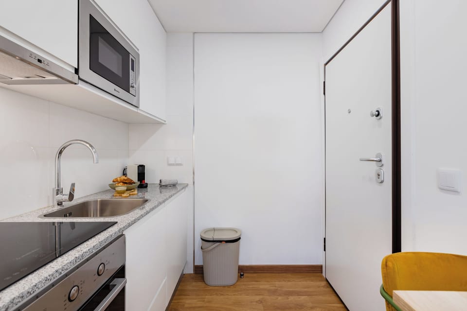 Basic Studio, Non Smoking | Private kitchen | Espresso maker, electric kettle, toaster