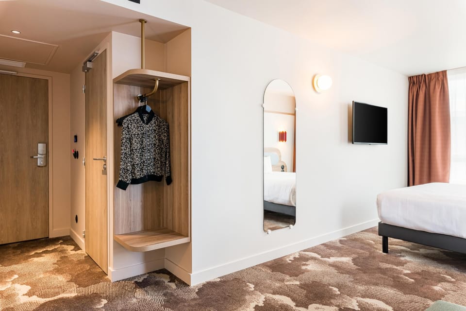 Room amenity
