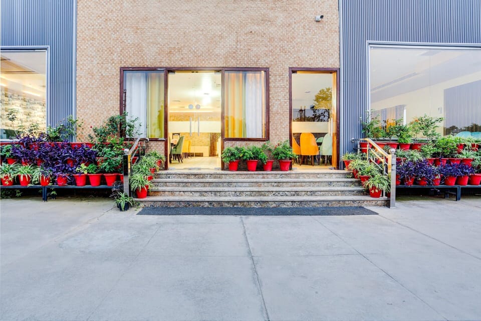 House | Reception
