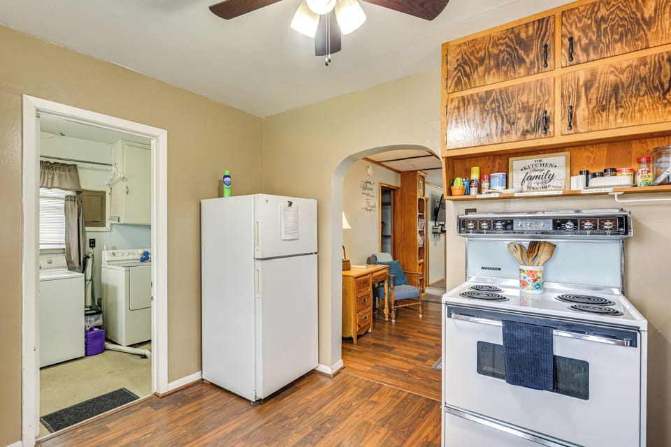 House (2 Bedrooms) | Interior