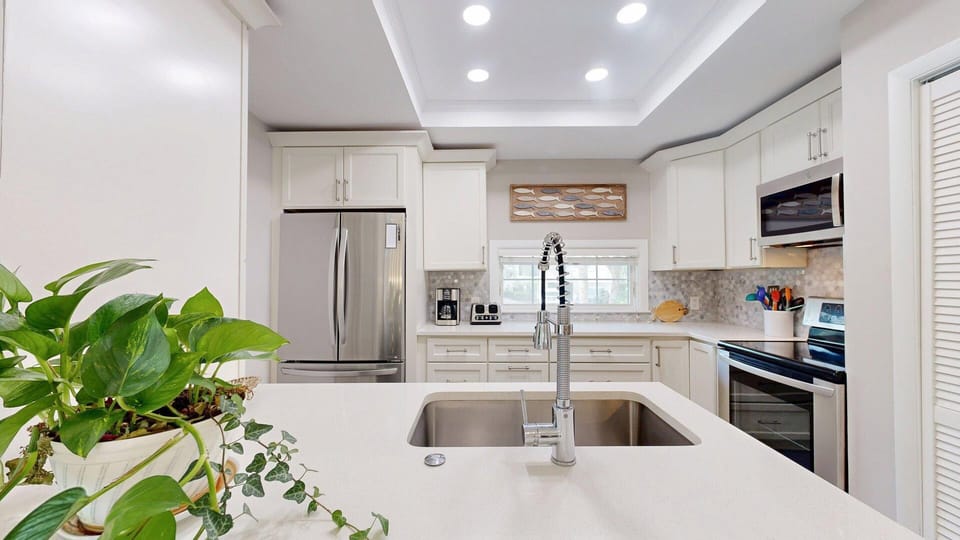 Fully Stocked Kitchen