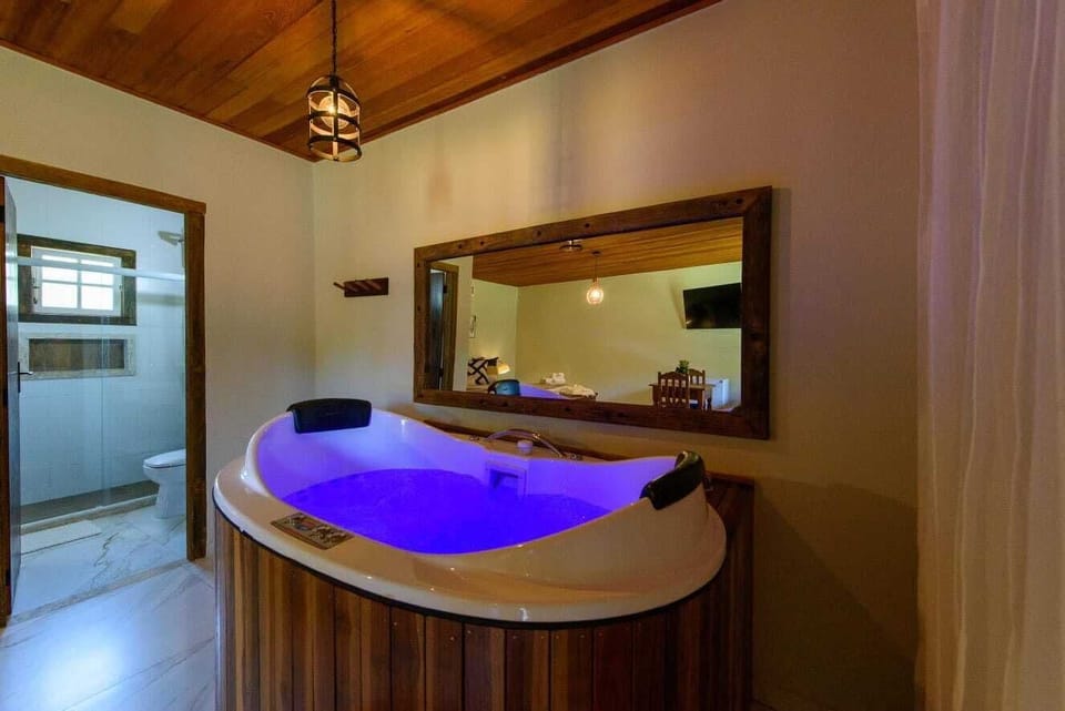 Romantic Chalet, Lanai, Garden View | Iron/ironing board, free WiFi