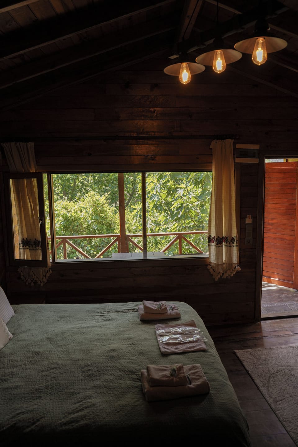 Superior Double Room, Valley View | Premium bedding, laptop workspace, bed sheets