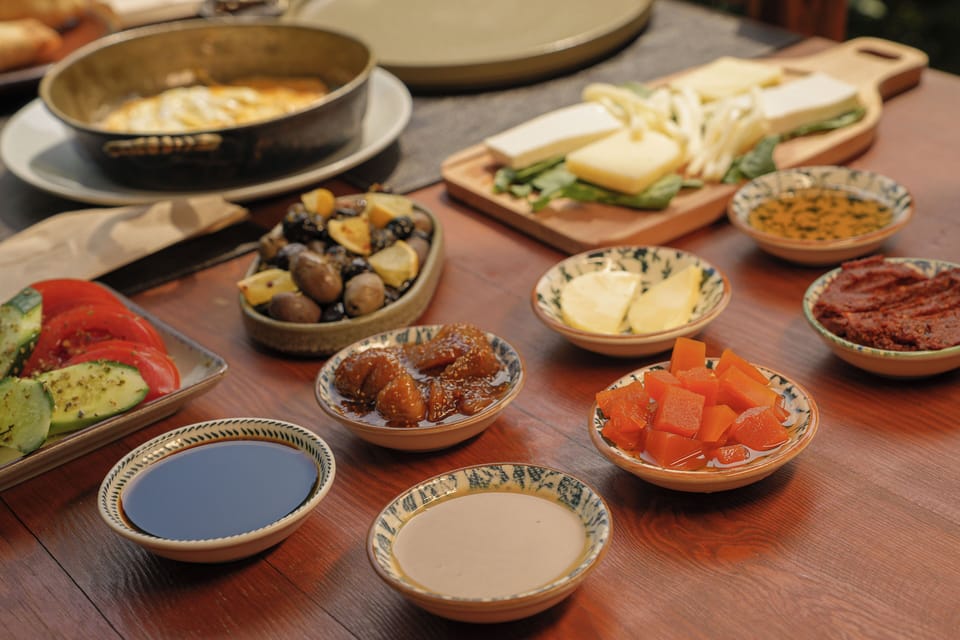 Free daily local cuisine breakfast