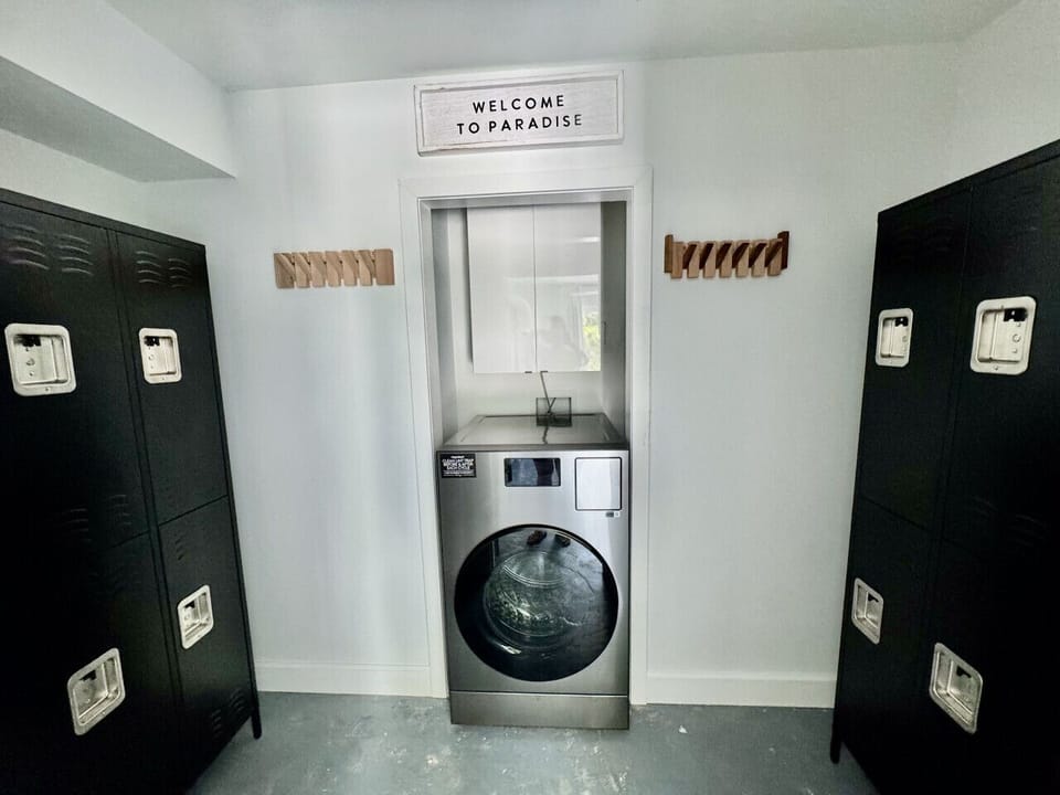 Bunk Room Lockers for Luggage & All-In-One Washer Dryer