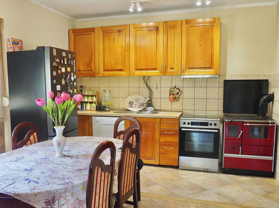 Classic Villa, Garden View | Private kitchen