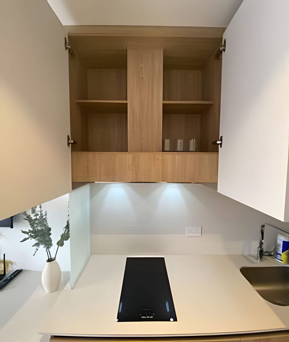 Apartment | Private kitchen | Full-size fridge, microwave, oven, stovetop