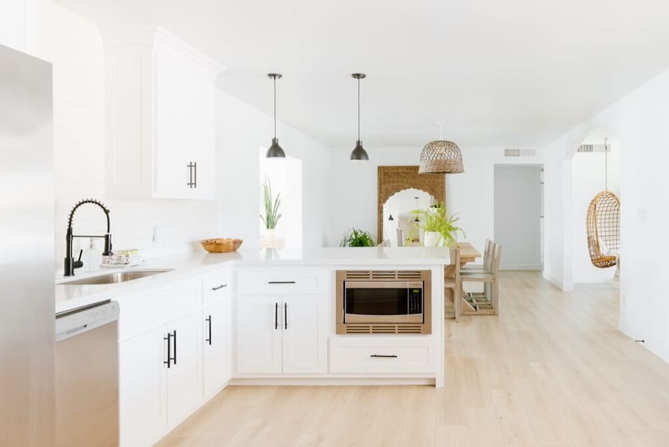 Built in microwave, dishwasher and full stocked with cookware.