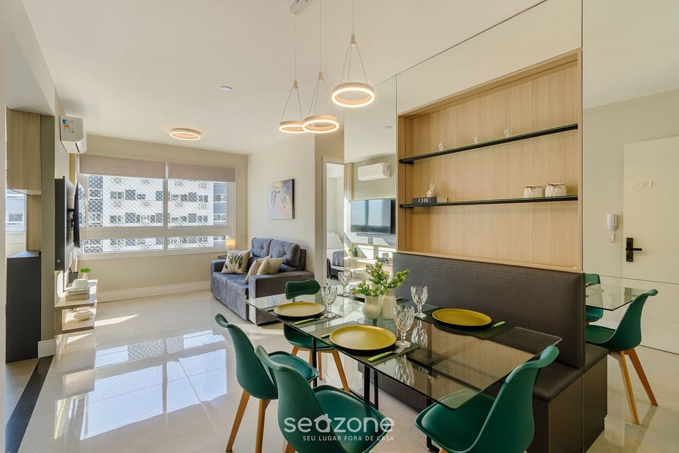 Basic Apartment | Dining
