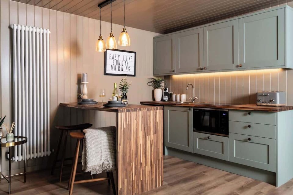 A kitchen made for real cooking (and slow breakfasts)