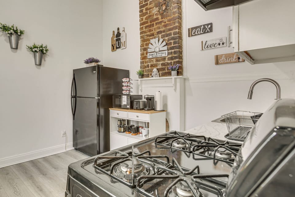Kitchen | Pod Coffee Maker | Toaster