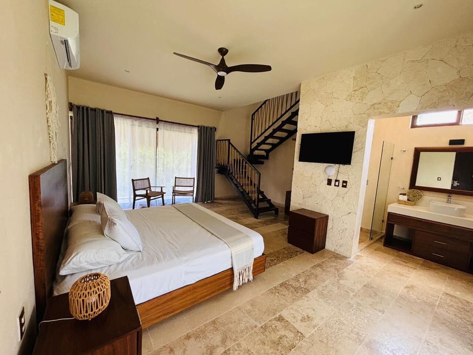 Sky Hot Tub Suite | Minibar, in-room safe, iron/ironing board, free WiFi