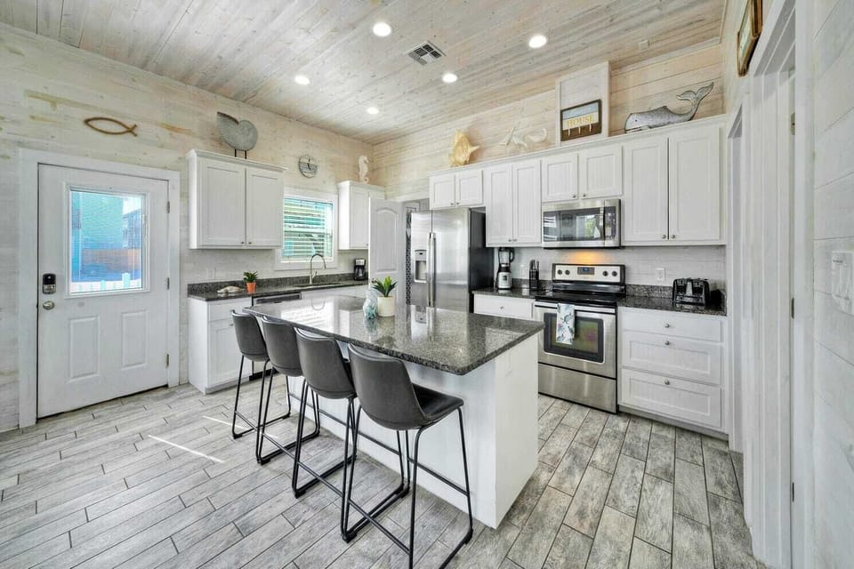 House (Multiple Bedrooms) | Interior