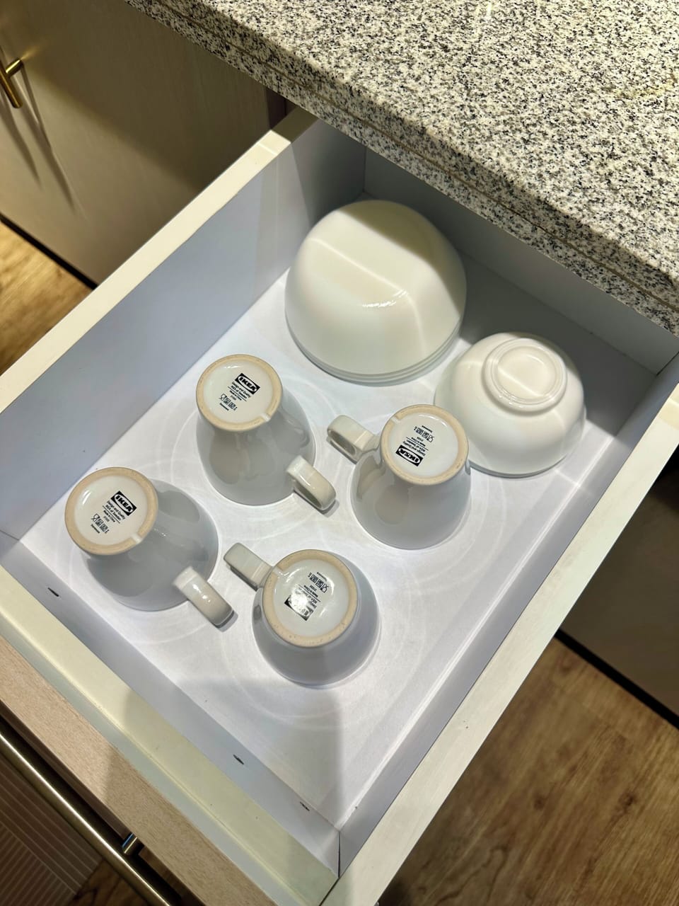 Bathroom amenities