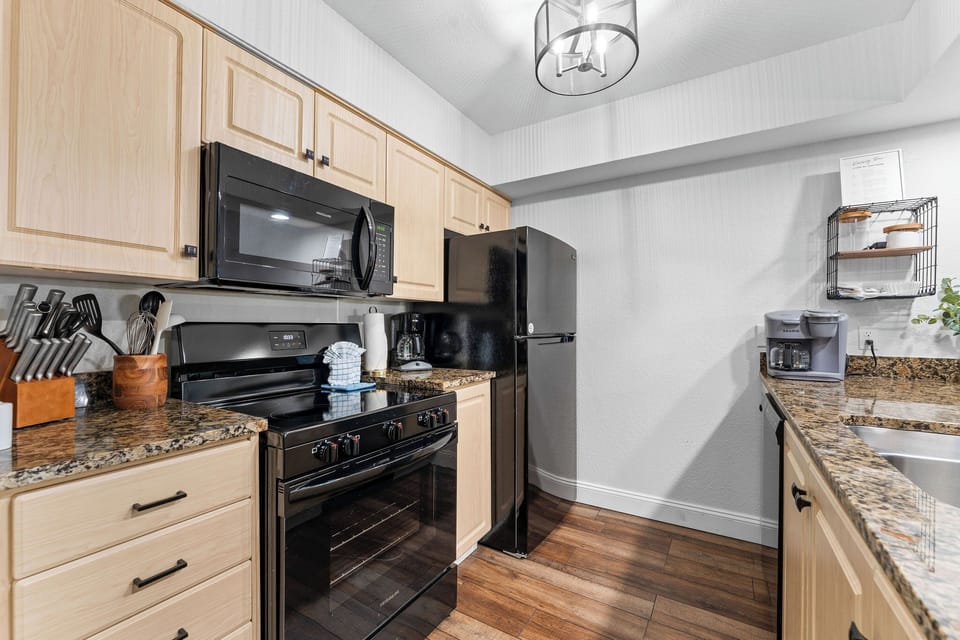 Full Kitchen