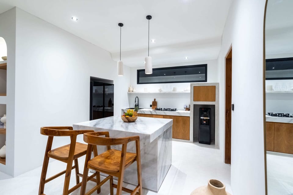 Basic Villa | Dining