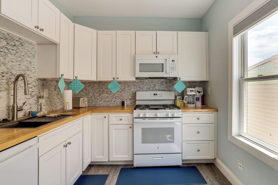 Kitchen | Cooking Basics | Dual Drip/Pod Coffee Maker