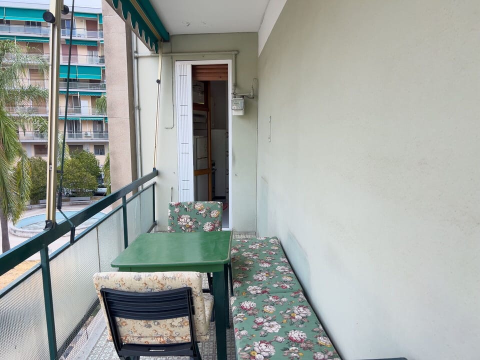 Balcony / Terrace / Patio