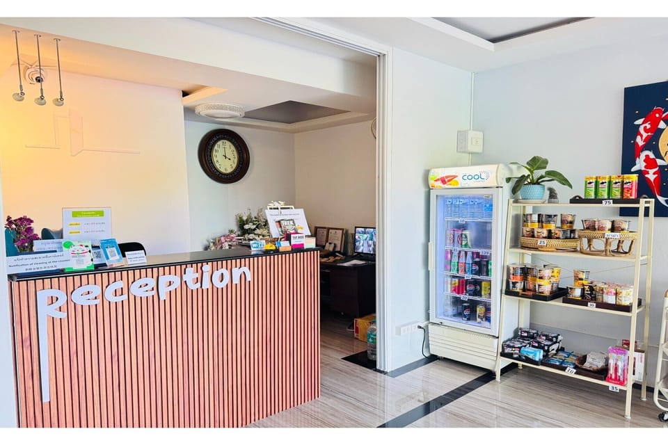 Entrance / Reception