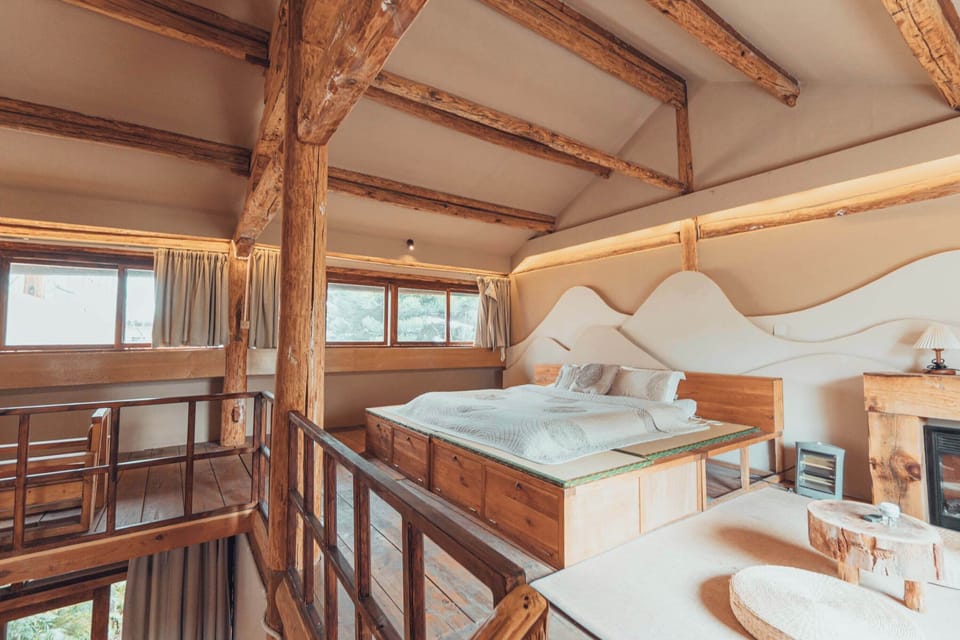 Romantic Double Room | Blackout drapes, iron/ironing board, WiFi (free), individually decorated