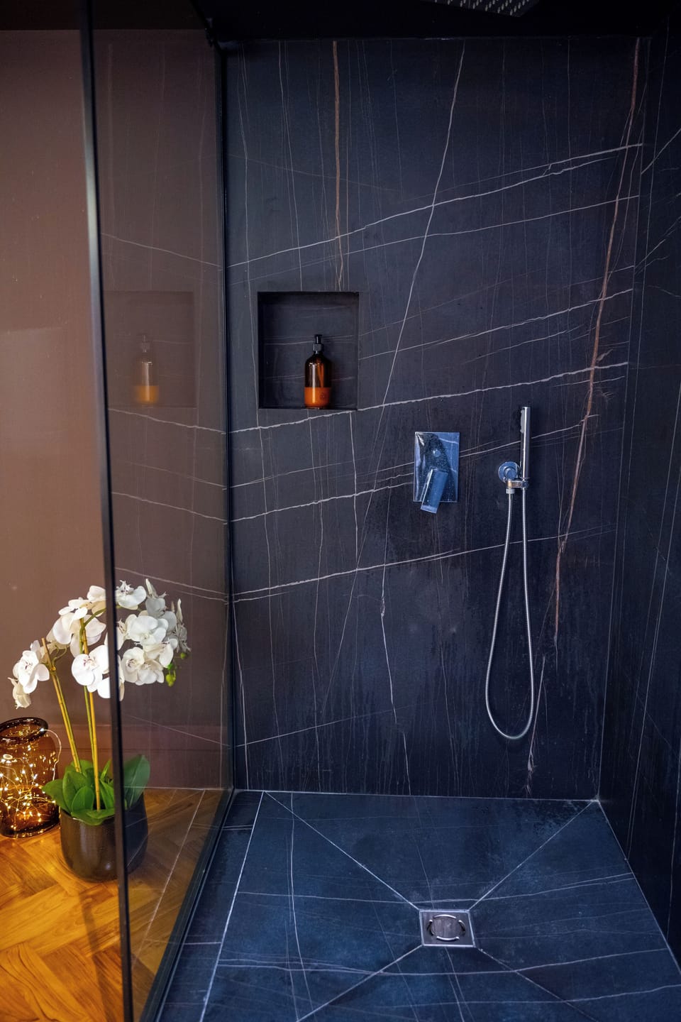Sauna, hot tub, steam room, Turkish bath, body treatments