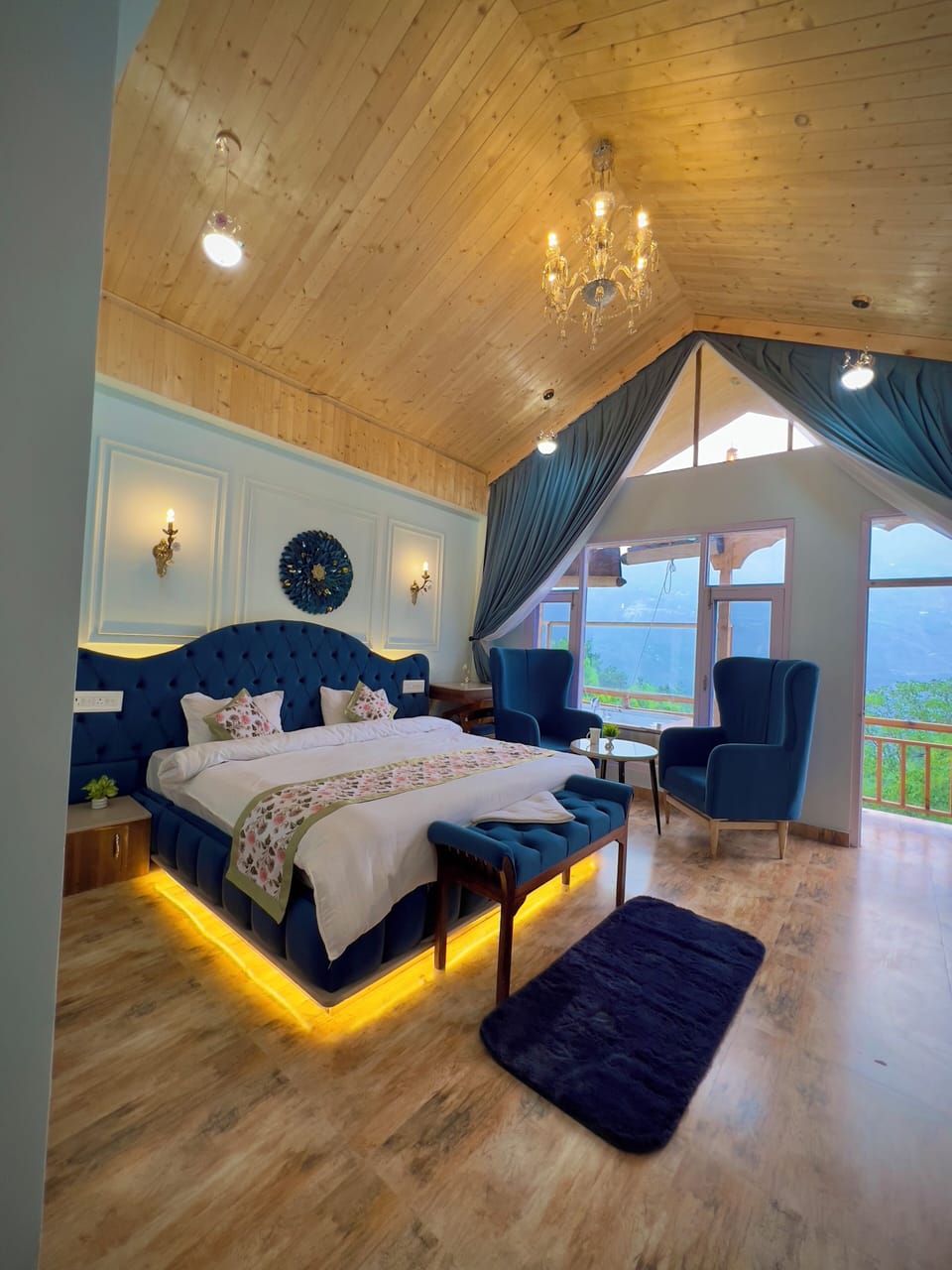 Luxury Double Room | Free WiFi
