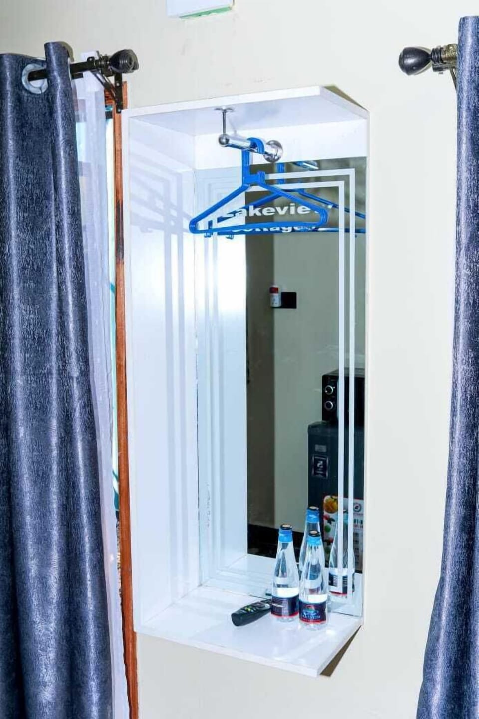 Classic Apartment, Lake View | Individually decorated, individually furnished, free WiFi