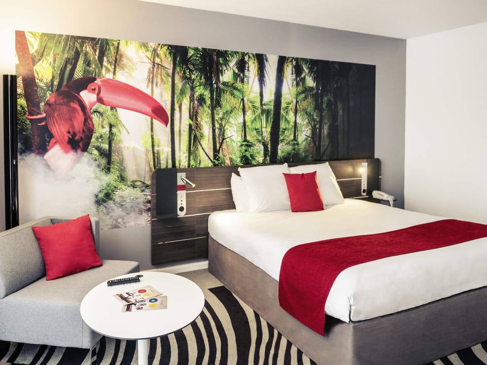 Suite, 1 Queen Bed with Sofa bed | 1 bedroom, premium bedding, minibar, in-room safe