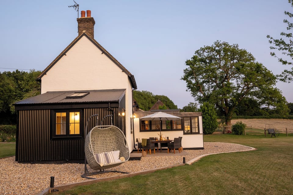 Cottage, Patio, Garden View | Iron/ironing board, free WiFi