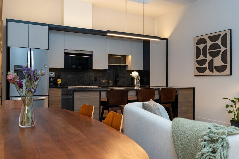Dining/Kitchen