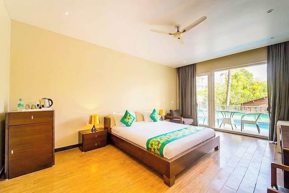 Deluxe Room, Accessible Bathtub | Free WiFi