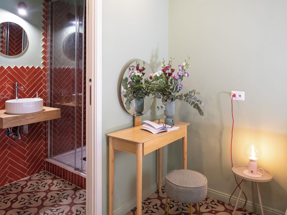 Deluxe Room, Balcony, City View | Frette Italian sheets, premium bedding, down comforters