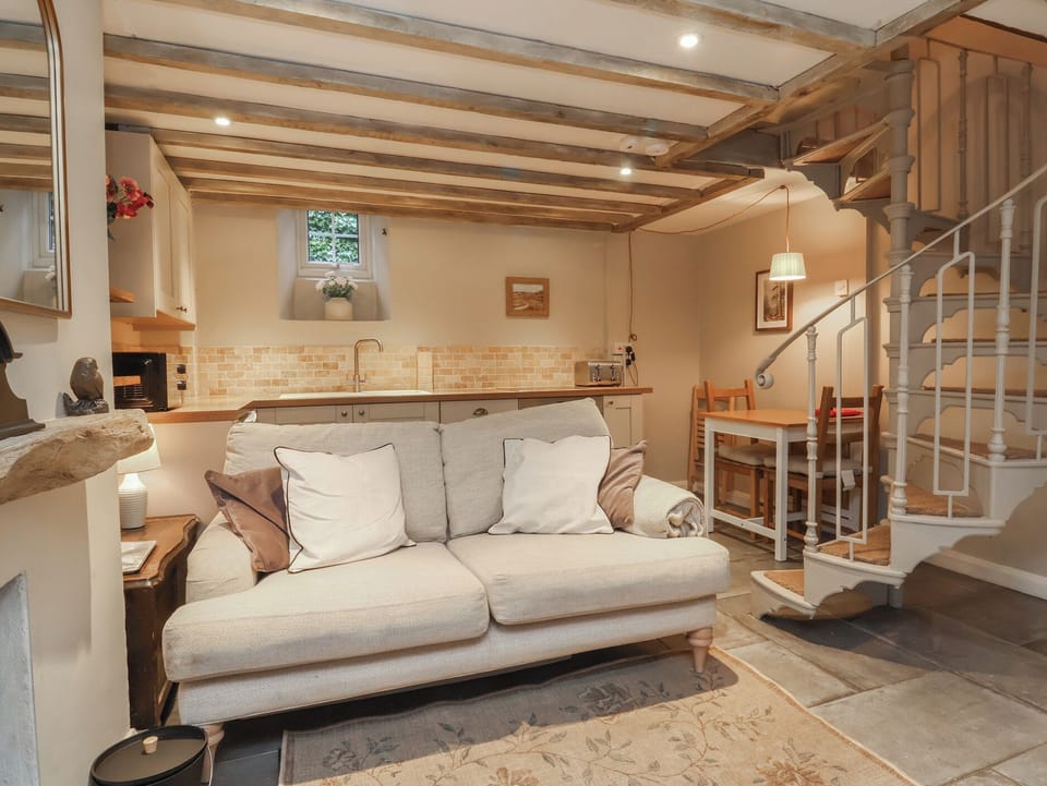 Cottage | Living area