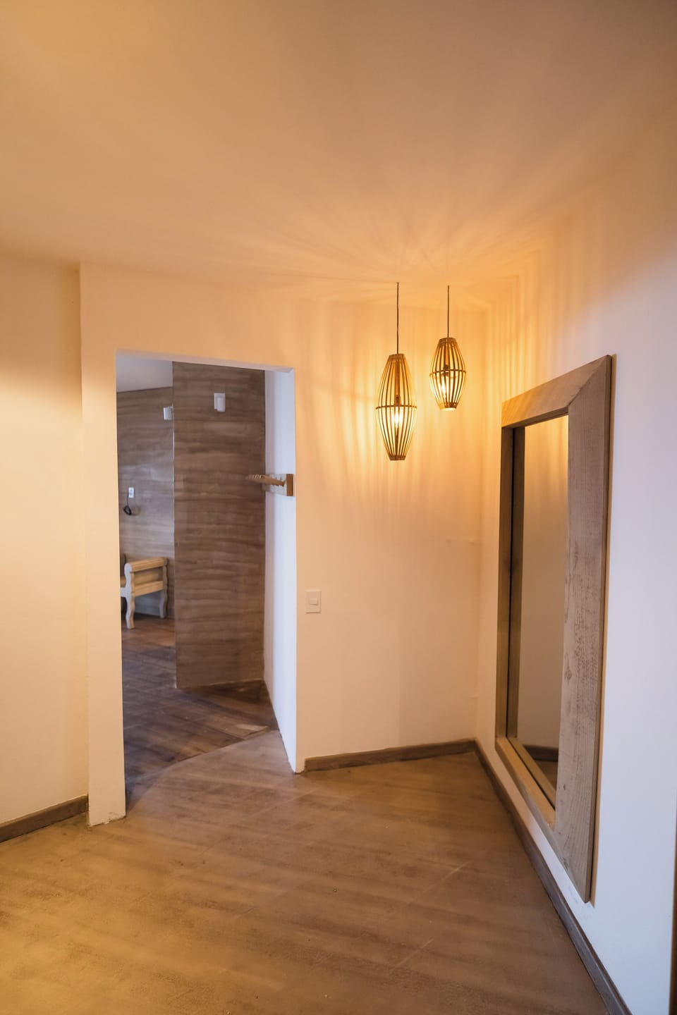 Premium bedding, pillowtop beds, minibar, free WiFi
