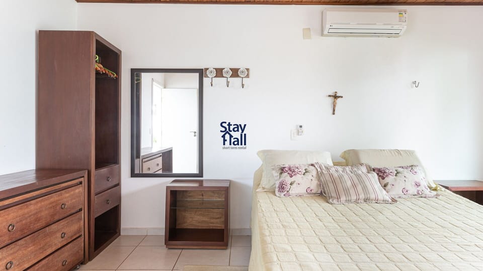 Villa | Free WiFi, bed sheets