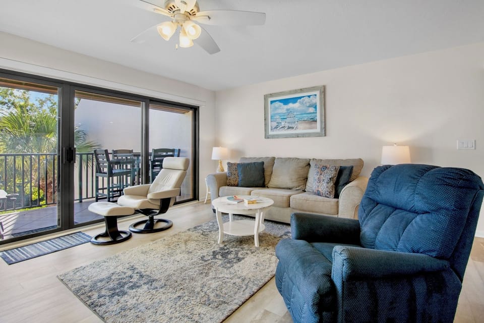 Midnight Cove II Unit 333 by Tropical Sands Accommodations