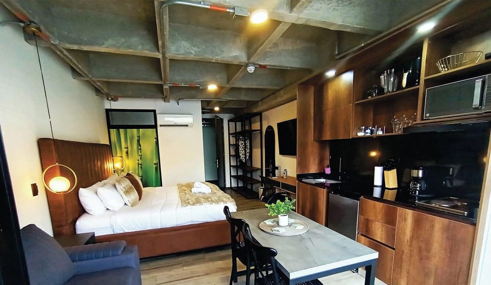 Suite | Interior
