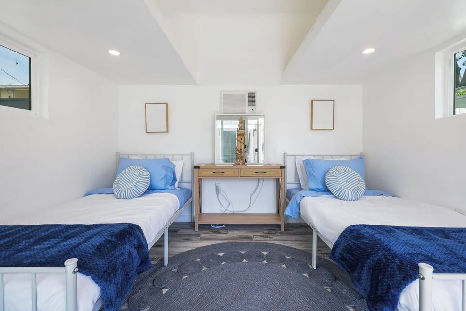 The back house is strictly a quarters for adding a few extra guests - keep in mind there is no bathroom for the back house.