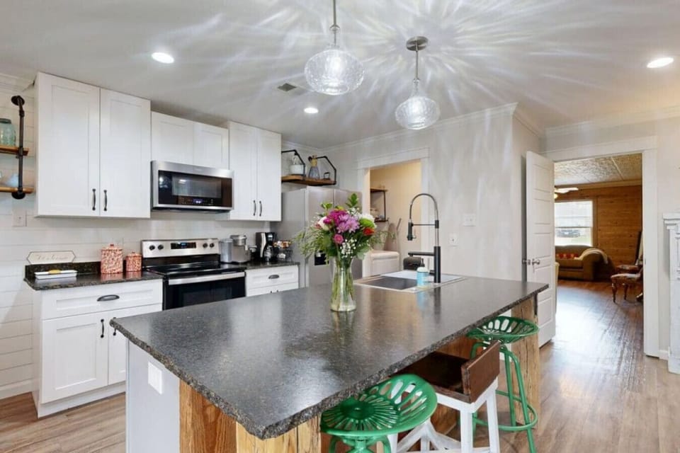 Fully equipped kitchen with essential appliances