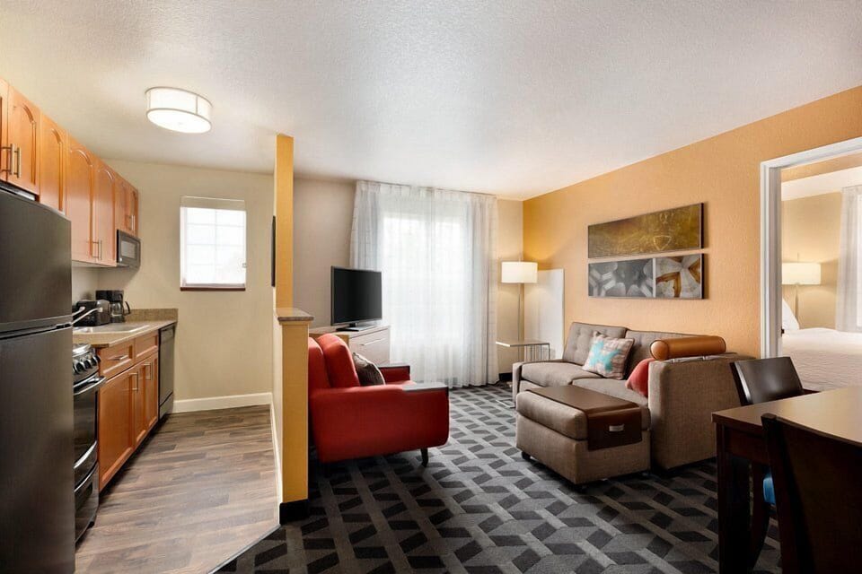 Comfort Suite | Desk, laptop workspace, blackout drapes, iron/ironing board