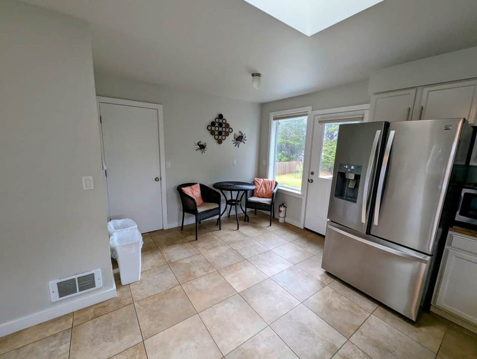 Kitchen_3_Breakfast Nook