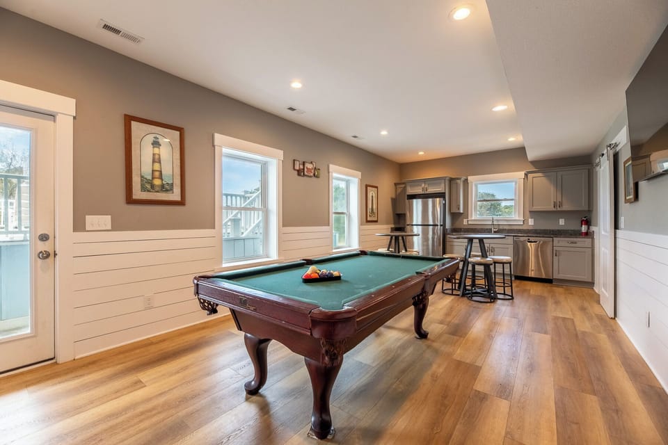 Rec Room with Pool Table