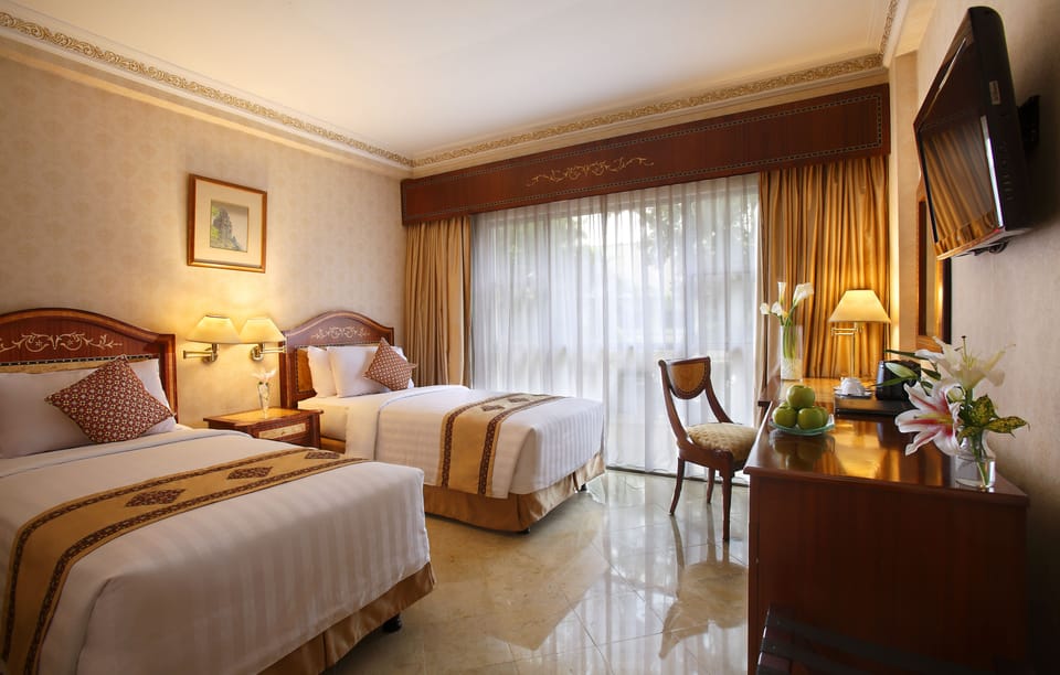 In-room safe, desk, blackout drapes, soundproofing