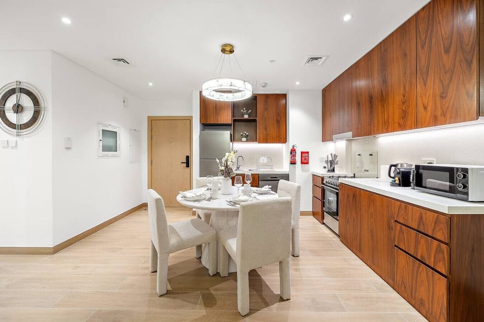 Dining Room: Tasteful design and modern amenities for unforgettable meals and gatherings!