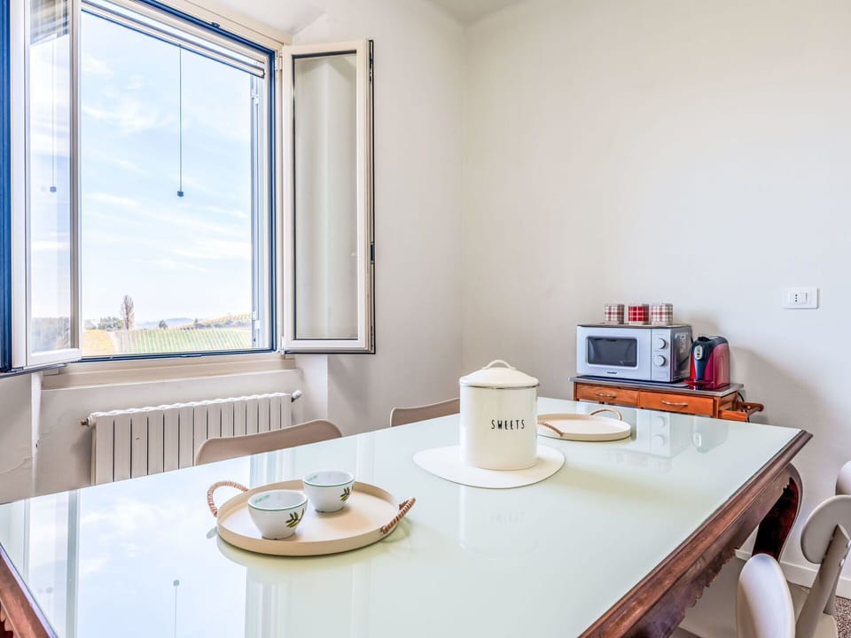 Furniture, Interior Design, Flooring, Floor, Ceiling, Room, Kitchen & Dining Room Table, Apartment, Chair, Dining Room